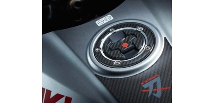 PROTECTOR CARBONO TAPON DEPOSITO SUZUKI KATANA 990D0-07L04-CRB