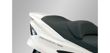 SPOILER TRASERO BURGMAN 400 L8 COLOR YPA