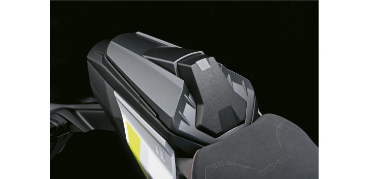 SUZUKI GSX-8S TAIL COVER