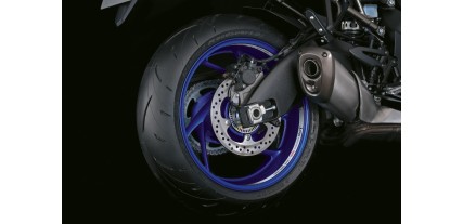 ADHESIVO LLANTA BLANCO GSX-S1000GT