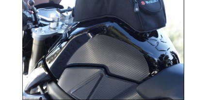 PROTECTOR LATERAL DE DEPOSITO GSR750 CARBONO