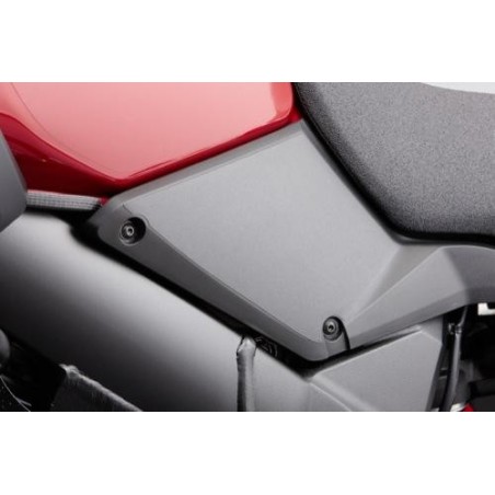 PROTECTOR TAPA LATERAL NEGRO DL1000