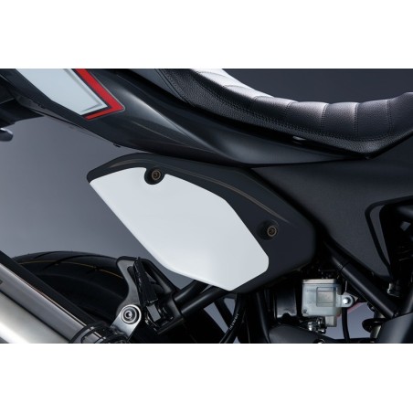 PORTA NUMERO LATERAL NEGRO BY SUZUKI SV 650